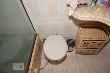 Casa para alugar com 196m², 3 quartos e 2 vagasBanheiro da Suíte
