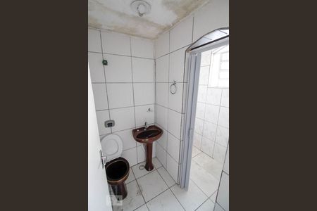 Banheiro de casa para alugar com 1 quarto, 60m² em Jardim Bela Vista, Guarulhos