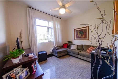 Quarto 1 de apartamento à venda com 4 quartos, 120m² em Coração Eucarístico, Belo Horizonte