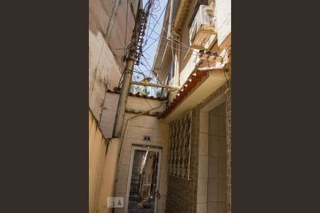 Fachada de casa à venda com 2 quartos, 70m² em Cachambi, Rio de Janeiro