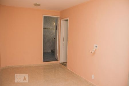 Sala de casa à venda com 2 quartos, 70m² em Cachambi, Rio de Janeiro