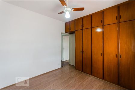 Quarto 1 de apartamento para alugar com 2 quartos, 89m² em Embaré, Santos