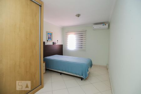 Quarto 1 de casa para alugar com 3 quartos, 120m² em Barra Funda, São Paulo