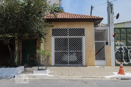 Casa à venda com 120m², 3 quartos e 1 vagaFachada