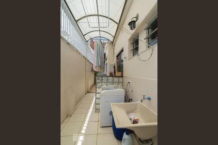 Casa à venda com 120m², 3 quartos e 1 vagaÁrea de Serviço