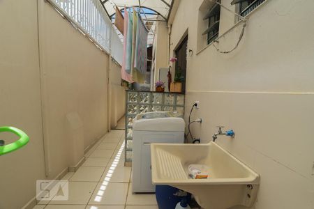 Casa à venda com 120m², 3 quartos e 1 vagaÁrea de Serviço