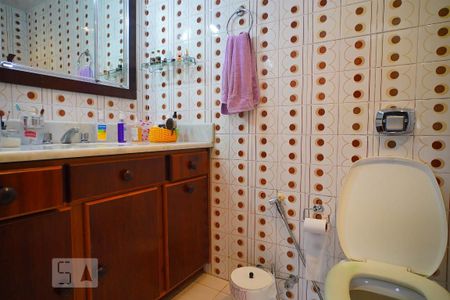 Apartamento à venda com 103m², 3 quartos e 1 vagaSuite - Banheiro