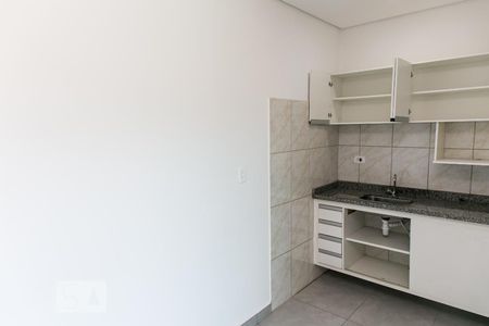 Cozinha de kitnet/studio para alugar com 1 quarto, 30m² em Parque Edu Chaves, São Paulo