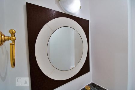 Lavabo de apartamento para alugar com 3 quartos, 115m² em Vila Suzana, São Paulo