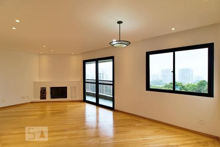 Sala de apartamento para alugar com 3 quartos, 115m² em Vila Suzana, São Paulo