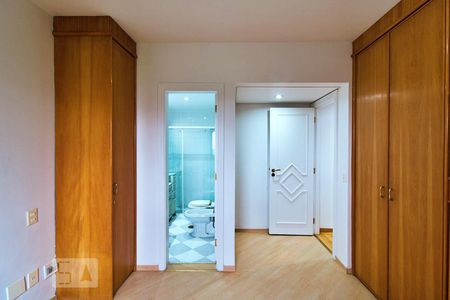 Apartamento à venda com 115m², 3 quartos e 3 vagasSuíte 1