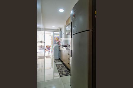 Apartamento à venda com 191m², 3 quartos e 2 vagas Apartamento à venda com 191m², 3 quartos e 2 vagasCozinha