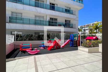 Apartamento à venda com 191m², 3 quartos e 2 vagas Apartamento à venda com 191m², 3 quartos e 2 vagasÁrea comum - playground