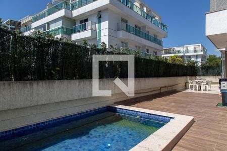 Apartamento à venda com 191m², 3 quartos e 2 vagas Apartamento à venda com 191m², 3 quartos e 2 vagasÁrea externa - piscina