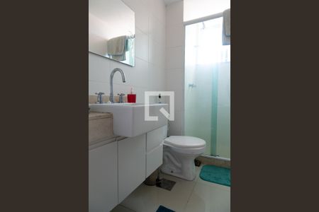 Apartamento à venda com 191m², 3 quartos e 2 vagas Apartamento à venda com 191m², 3 quartos e 2 vagasBanheiro da suíte 1