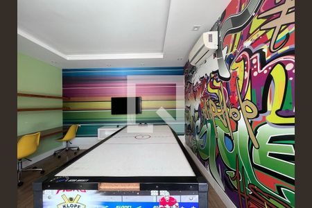 Apartamento à venda com 191m², 3 quartos e 2 vagas Apartamento à venda com 191m², 3 quartos e 2 vagasÁrea comum - sala teen