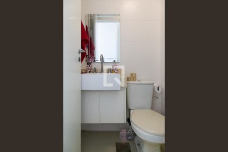 Apartamento à venda com 191m², 3 quartos e 2 vagas Apartamento à venda com 191m², 3 quartos e 2 vagasBanheiro da suíte 2