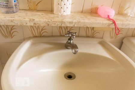 Apartamento para alugar com 68m², 2 quartos e 1 vagaBanheiro