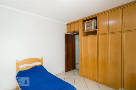 Casa à venda com 154m², 3 quartos e 3 vagas Casa à venda com 154m², 3 quartos e 3 vagasQuarto 2