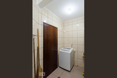 Casa à venda com 154m², 3 quartos e 3 vagas Casa à venda com 154m², 3 quartos e 3 vagasÁrea de serviço