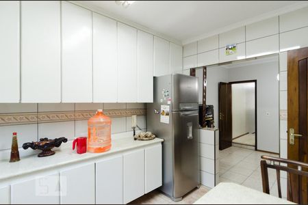 Casa à venda com 154m², 3 quartos e 3 vagas Casa à venda com 154m², 3 quartos e 3 vagasCozinha