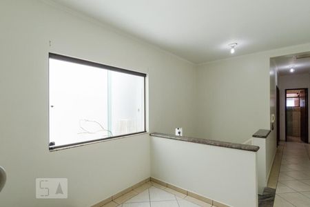 Casa à venda com 154m², 3 quartos e 3 vagas Casa à venda com 154m², 3 quartos e 3 vagasSala íntima