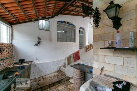 Casa à venda com 425m², 4 quartos e 3 vagasÁrea de Serviço
