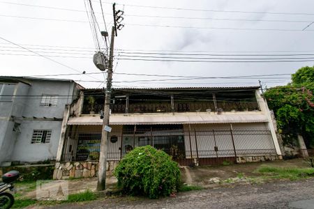 Casa à venda com 425m², 4 quartos e 3 vagasFachada