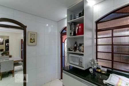 Casa à venda com 425m², 4 quartos e 3 vagasCozinha
