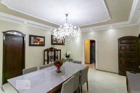 Casa à venda com 425m², 4 quartos e 3 vagasSala de Jantar