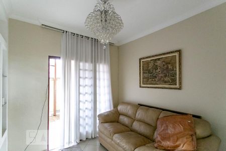 Casa à venda com 425m², 4 quartos e 3 vagasQuarto 2