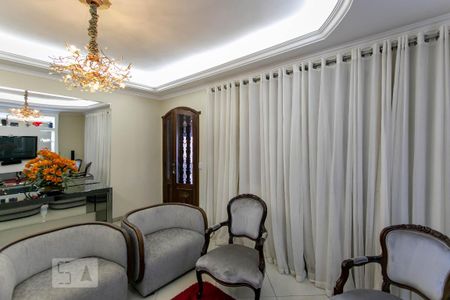 Sala de casa à venda com 4 quartos, 425m² em São João Batista (venda Nova), Belo Horizonte