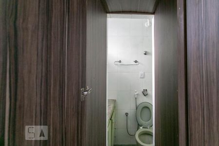Casa à venda com 425m², 4 quartos e 3 vagasQuarto Suíte 2