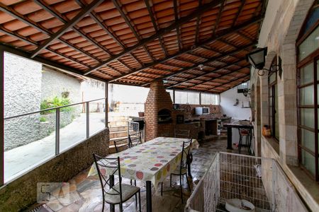 Casa à venda com 425m², 4 quartos e 3 vagasEspaço Gourmet