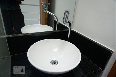 Casa para alugar com 50m², 2 quartos e sem vagaBanheiro