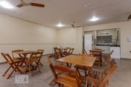 Apartamento para alugar com 58m², 2 quartos e 1 vaga Apartamento para alugar com 58m², 2 quartos e 1 vagaÁrea comum - Salão de festas