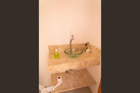 Casa à venda com 250m², 3 quartos e 2 vagasBanheiro Área Gourmet