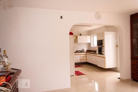 Casa à venda com 250m², 3 quartos e 2 vagasCopa