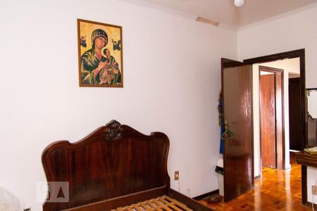 Casa à venda com 250m², 3 quartos e 2 vagasQuarto 1