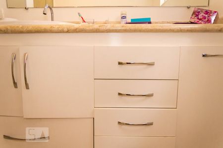 Casa à venda com 250m², 3 quartos e 2 vagasBanheiro