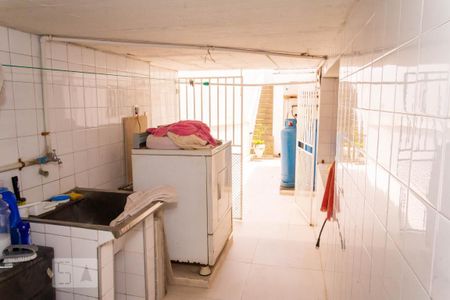 Casa à venda com 250m², 3 quartos e 2 vagasÁrea de Serviço