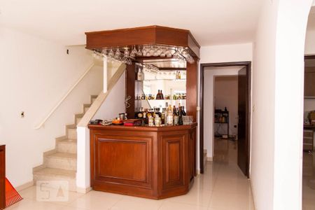 Casa à venda com 250m², 3 quartos e 2 vagasCopa