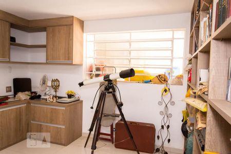 Casa à venda com 250m², 3 quartos e 2 vagasEscritório