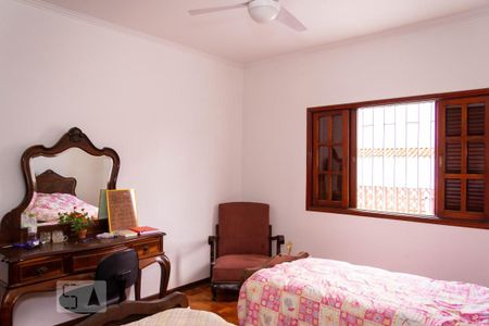 Casa à venda com 250m², 3 quartos e 2 vagasQuarto 2