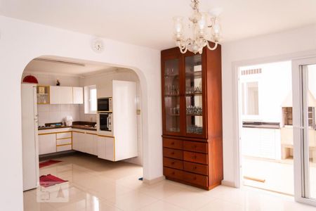 Casa à venda com 250m², 3 quartos e 2 vagasCopa