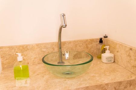 Casa à venda com 250m², 3 quartos e 2 vagasBanheiro Área Gourmet