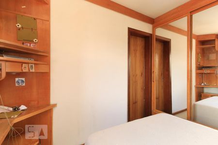 Quarto de apartamento à venda com 1 quarto, 43m² em Menino Deus, Porto Alegre