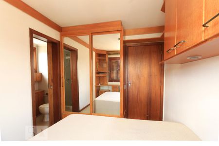 Quarto de apartamento à venda com 1 quarto, 43m² em Menino Deus, Porto Alegre