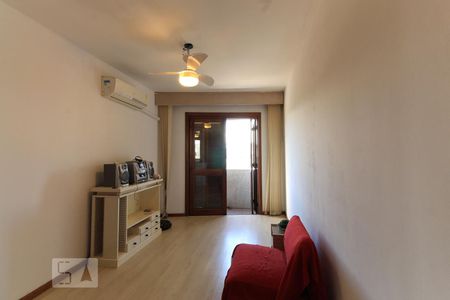 Sala de apartamento à venda com 1 quarto, 43m² em Menino Deus, Porto Alegre