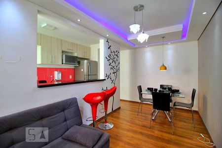 Sala de apartamento à venda com 2 quartos, 50m² em Vila Homero Thon, Santo André